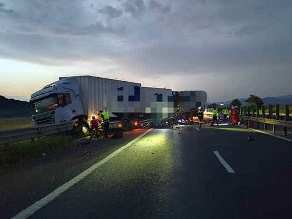 Accident Grav Pe A Dou Tir Uri S Au Ciocnit Frontal Ziarul Ancheta