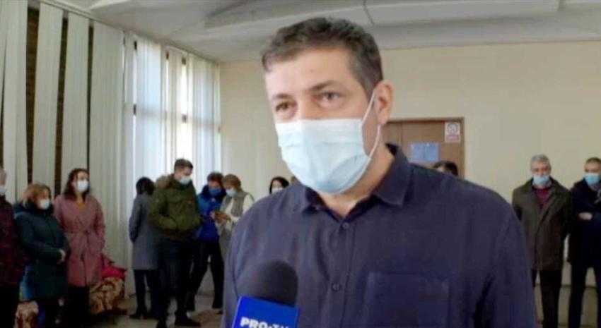 Protest Prefectură: „Noi cu salariile suntem la nivelul unei primării de comună de gradul III!” 1 lider sindicat prefectura