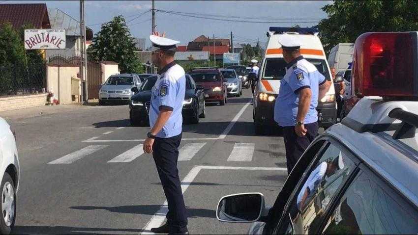 Se vede în weekend! În Argeș, moda în trafic e să te urci beat la volan 1 Poliție și ambulanță