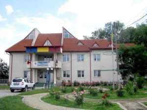 Poiana Lacului. Dările se pot achita și pe Ghiseul.ro 10 primarie poiana lacului08 1 - Poiana Lacului. Dările se pot achita și pe Ghiseul.ro