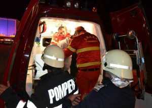 Accident mortal în Argeș! Autoutilitară răsturnată într-o râpă 1 Paramedic SMURD