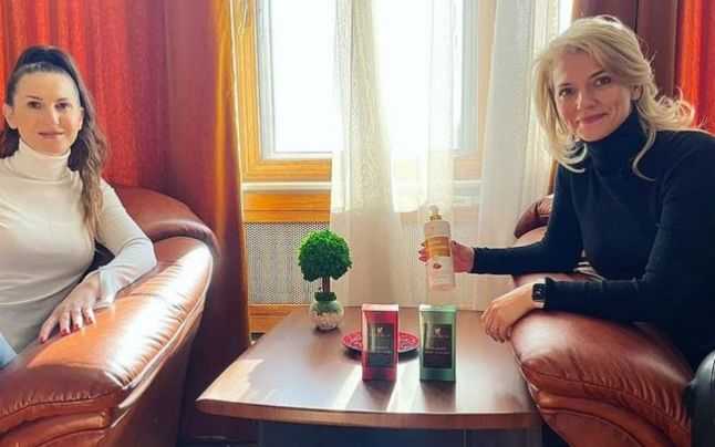 Alina Gorghiu Ceai Slabit Alina Gorghiu Ceai Slabit