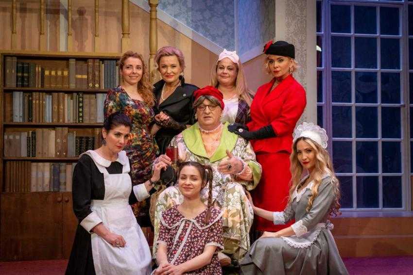 spectacol Bebe Cotimanis Opt femei