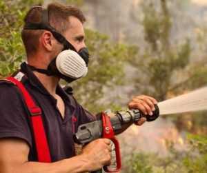 Incendiu uriaș la Corbi! Oamenii sunt chemați cu bidoane și lopeți! 11 incendiu vegetatie 2 (ISU Arges)