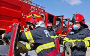Măsuri de prevenire a incendiilor la o conductă de gaze spartă! Pitești 1 pompieri (ISU Arges)