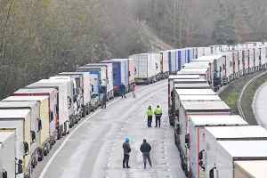 Transportatorii vor protesta cu mașinile în stradă 1 protest transportatori - Transportatorii vor protesta cu mașinile în stradă