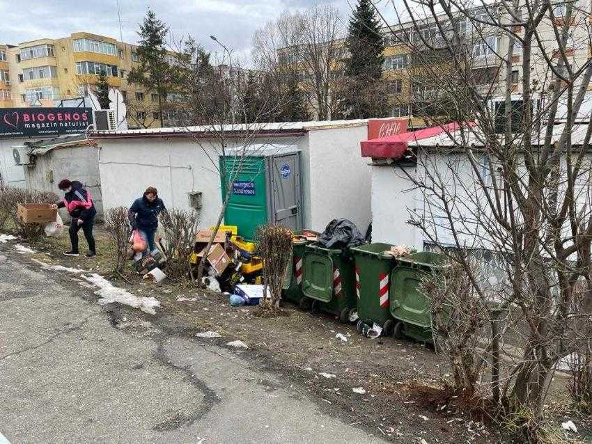 139 chioșcuri vechi dispar din Pitești! Cele de flori, presă, pâine și puncte alimentare sunt vizate! 2 chiosc pitesti3 - 139 chioșcuri vechi dispar din Pitești! Cele de flori, presă, pâine și puncte alimentare sunt vizate!