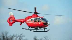 Pitești: Copilaș de 11 zile preluat de un elicopter SMURD 1 elicopter pe dn1