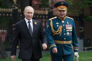 Putin ar fi fost mințit de consilieri! Toți se tem să îi dezvăluie pierderile militare şi economice 9 putin ministrul apararii - Putin ar fi fost mințit de consilieri! Toți se tem să îi dezvăluie pierderile militare şi economice