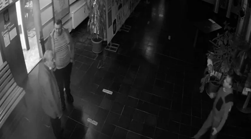 Crăciun-9 luni de închisoare pentru agresiunea împotriva primarului Georgescu 1 Stelica hol Primarie