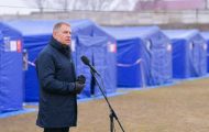 Klaus Iohannis la tabara de refugiati din Vama Siret