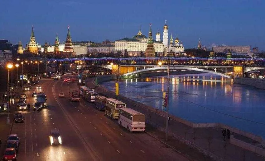 MAE cere românilor să părăsească Rusia