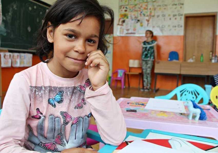 elevi elevi defavorizați