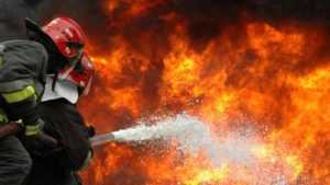 Incendiu în curtea unei biserici din Curtea de Argeș 1 incendiu 2 1 - Incendiu în curtea unei biserici din Curtea de Argeș