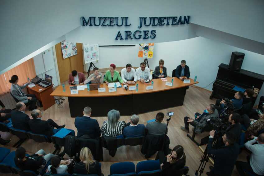 STOP bullying-ului în școlile din Argeș! Campanie 2022 organizată de elevi, pentru elevi 1 Bullying campanie 1 - STOP bullying-ului în școlile din Argeș! Campanie 2022 organizată de elevi, pentru elevi