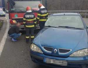 Impact între o mașină și o autoutilitară! O femeie a ajuns la spital 1 accident