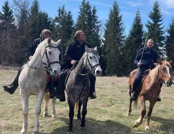 Se filmează în Argeș! Super trilogie, actori celebri, primar călare alături de Vlad Țepeș! 2 primar dinica nicolae.jpg2