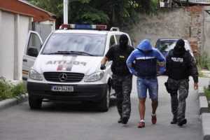 Piteștean reținut! A amenințat un bărbat că îi incendiază mașina 1 retinut - Piteștean reținut! A amenințat un bărbat că îi incendiază mașina