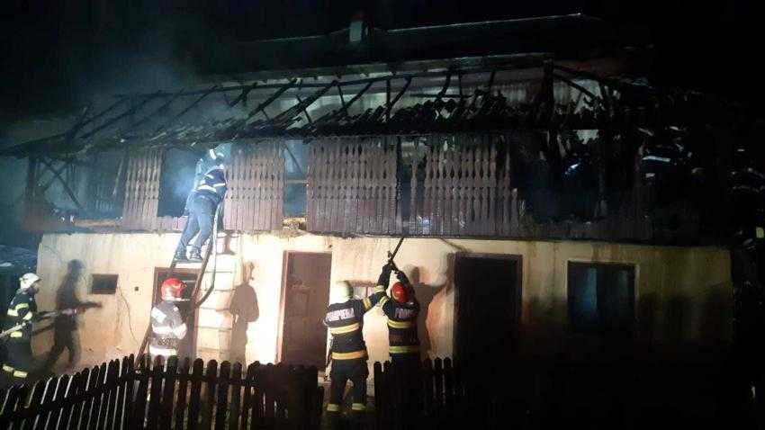 incendiu casă Arges incendiu casă Arges