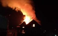 incendiu-casa-pompieri