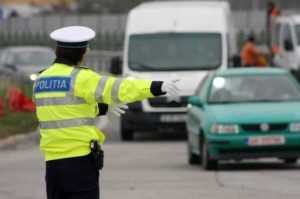 Nebuni pe șosele! 123 km/h pe drumurile din Băiculești! 1 politie oprit masina