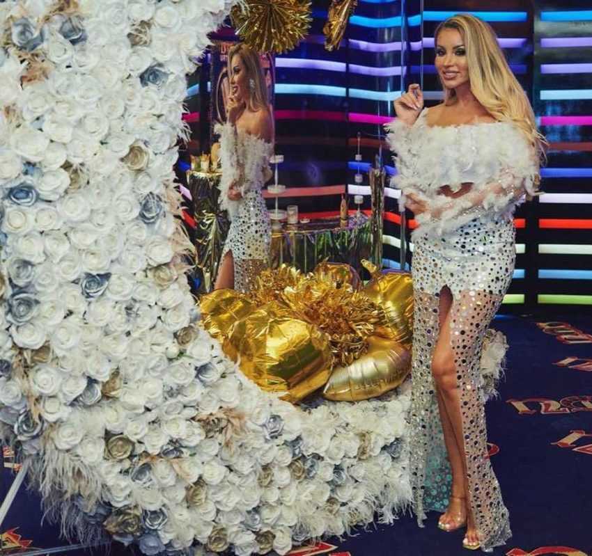 Vrei să fii unică? Alege să strălucești în ținutele Queen Atelier! 6 - Vrei să fii unică? Alege să strălucești în ținutele Queen Atelier!