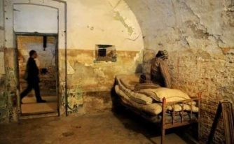 Inchisoarea Experimentul Pitesti detinuti politici (1)