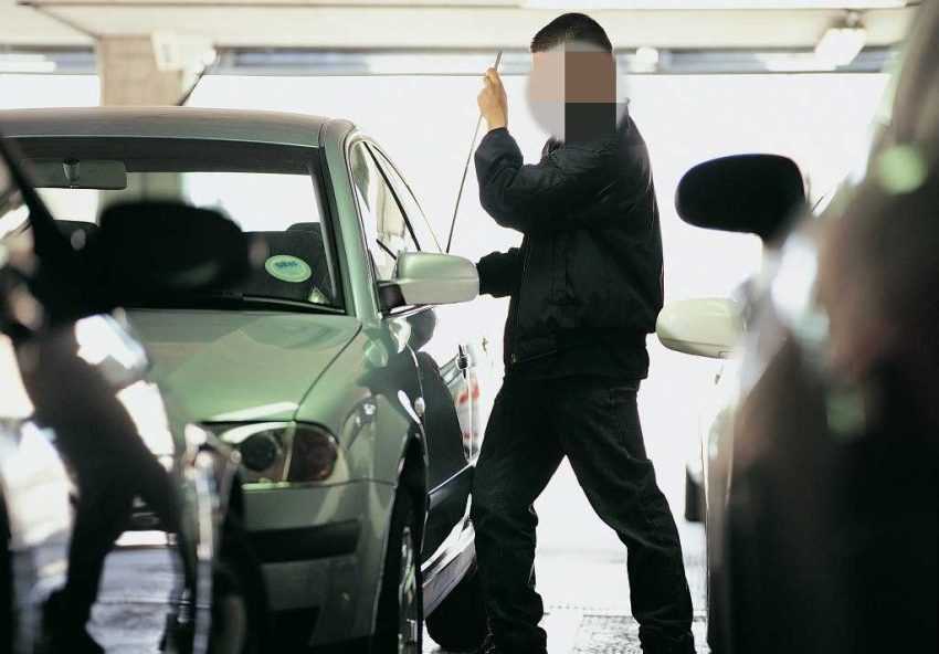 hoti-masini hoti-masini