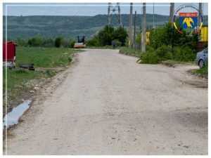 Au început lucrările de asfaltare pe DJ 704C în comuna Căteasca din Argeș 1 Untitled collage 2 - Au început lucrările de asfaltare pe DJ 704C în comuna Căteasca din Argeș