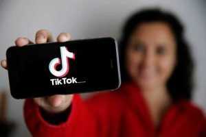 Parlamentul European. Aplicația TikTok, interzisă pe telefoanele angajaților 1 tiktok - Parlamentul European. Aplicația TikTok, interzisă pe telefoanele angajaților