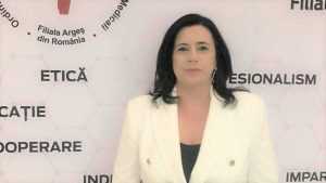 Estera Stămoiu: „Calea dialogului și a muncii în echipă, esențială pentru a ajunge la succes” 1 Foto Doamna Estera Stamoiu - Estera Stămoiu: „Calea dialogului și a muncii în echipă, esențială pentru a ajunge la succes”