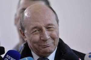 traian basescu - Traian Băsescu, amendat după producerea unui accident rutier!