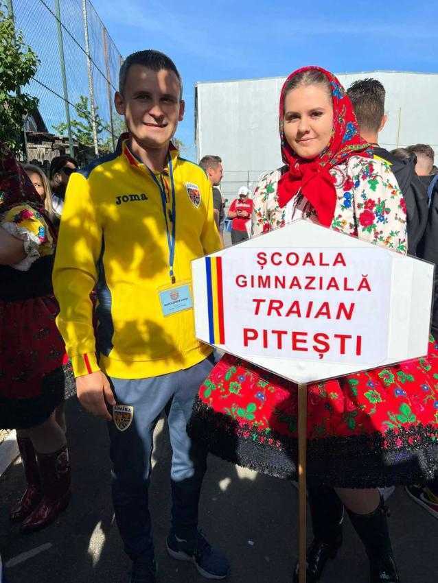 sc traian1 - Echipa Școlii Traian – vicecampioană națională la fotbal