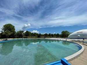 bazine trivale - Surpriză! Bazinele din Pitești arată super cool! Se licitează terasele!