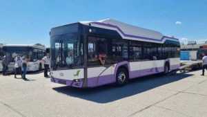 autobuze noi Pitesti 3 - Omniasig face CASCO la autobuzele electrice ale Publitrans
