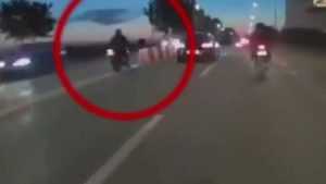 Motociclist mort după o depășire pe dublă linie continuă! 1 motociclist - Motociclist mort după o depășire pe dublă linie continuă!