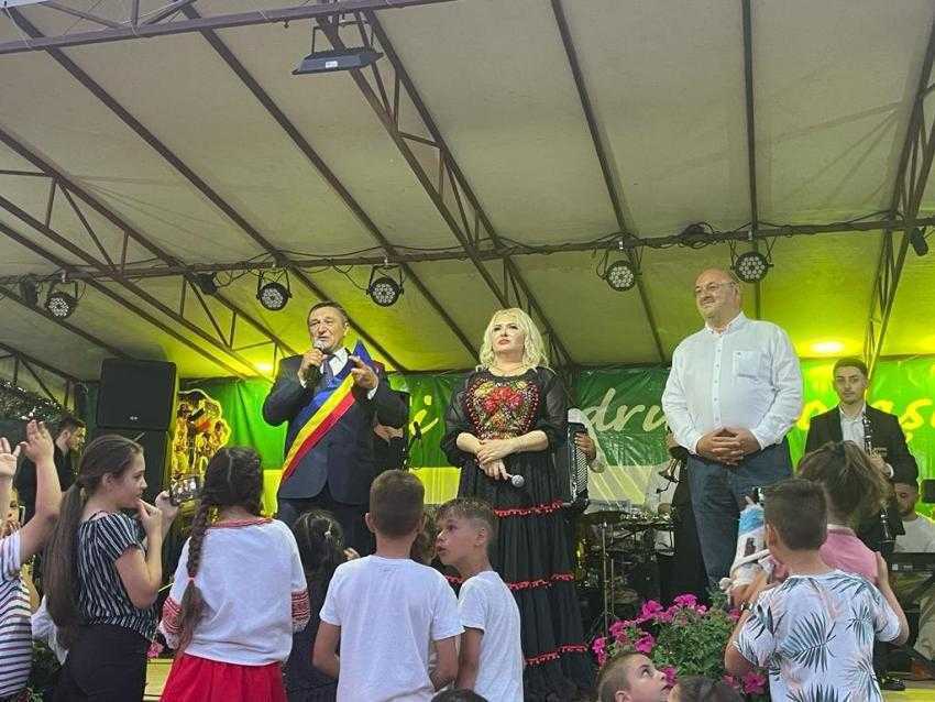 Zilele Orasului Costesti 2022 (2) Zilele Orasului Costesti 2022 (2)