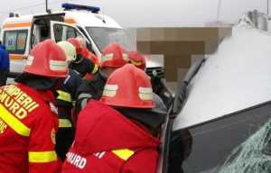 Șocant! Bărbat găsit spânzurat la Mioveni! 1 accident-descarcerare-smurd-politie-4