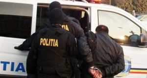 Bărbat reținut de polițiștii piteșteni pentru că își obliga soția să se prostitueze 1 bărbat retinut