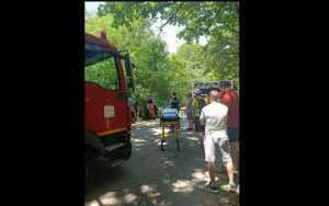 Accident rutier cu 2 victime la Băbana, o șoferiță a intrat într-un copac! 1 accident babana - Accident rutier cu 2 victime la Băbana, o șoferiță a intrat într-un copac!