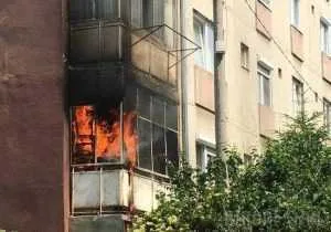 Incendiu la balconul unui apartament din Pitești 1 incendiu-apartament