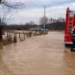 Alertă în Argeș! Cod galben de inundații emis de higrologi 14 dambovita inundatii 1000x600 1 - Alertă în Argeș! Cod galben de inundații emis de higrologi