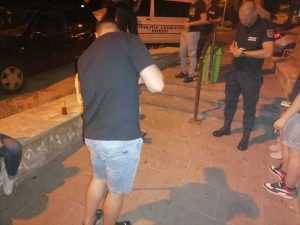 Pitești: Mâncători de semințe- amendați de polițiști 21 fapte antisociale 3 1 - Pitești: Mâncători de semințe- amendați de polițiști