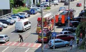 O cratiță uitată pe aragaz a creat panică pe Frații Golești 9 pompieri - O cratiță uitată pe aragaz a creat panică pe Frații Golești