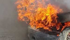 Incendiu pe DN7! A luat foc o autoutilitară! 7 incendiu auto - Incendiu pe DN7! A luat foc o autoutilitară!