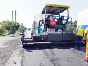 4 firme vor să asfalteze 5 străzi din Costeşti 1 lucrari asfaltare strazi