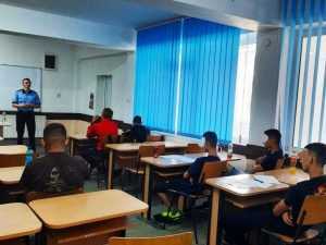 ,,Law is COOL!” prezintă riscul drogurilor în școli! 2 politie - ,,Law is COOL!” prezintă riscul drogurilor în școli!