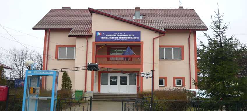 Primaria Albota - Peste 75% din populația estimată a municipiului Pitești a completat chestionarul de recensământ