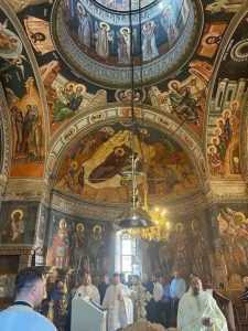 Simona Bucura Oprescu a vizitat Mânăstirea Glavacioc! Slujba s-a oficiat pentru sărbătorirea lui Ștefan cel Mare! 1 bucura - Simona Bucura Oprescu a vizitat Mânăstirea Glavacioc! Slujba s-a oficiat pentru sărbătorirea lui Ștefan cel Mare!