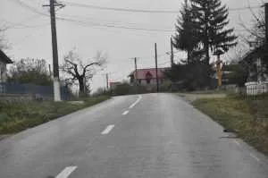 Atenție șoferi! Se efectuează lucrări de reparații pe mai multe drumuri din Argeș! 1 reparații